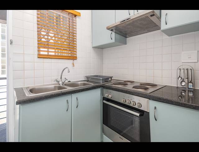 2 BEDROOM APARTMENT SOLD IN BLOUBERGRANT